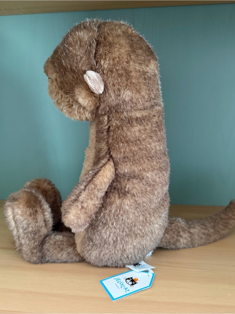 Jellycat Brooke Otter - Picture 4 of 7